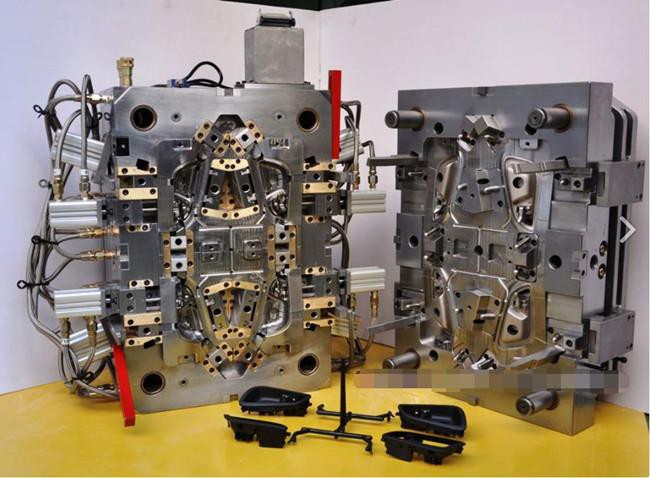 แม่พิมพ์ฉีดพลาสติกและความอดทนแน่นนุ่ม